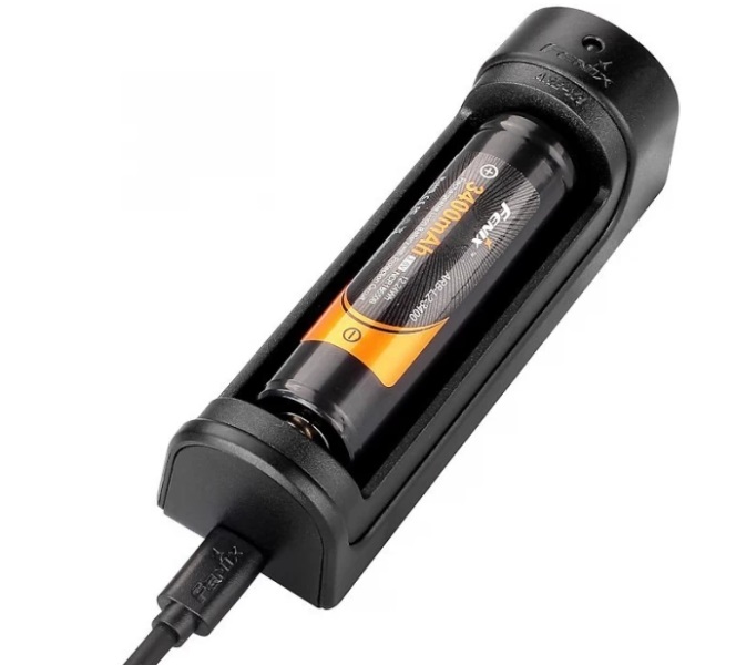 Зарядное устройство Fenix ARE-X1 для Li-lon 18650